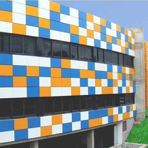 edificio colorido exterior 2